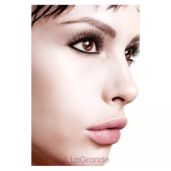 Maybelline Colossal Kajal ������� ������������ �������� ��� ����