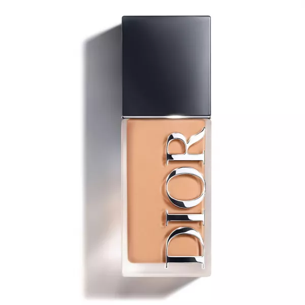 Christian Dior Forever Skin Wear Foundation SPF20 PA+++ �������� ������ SPF20