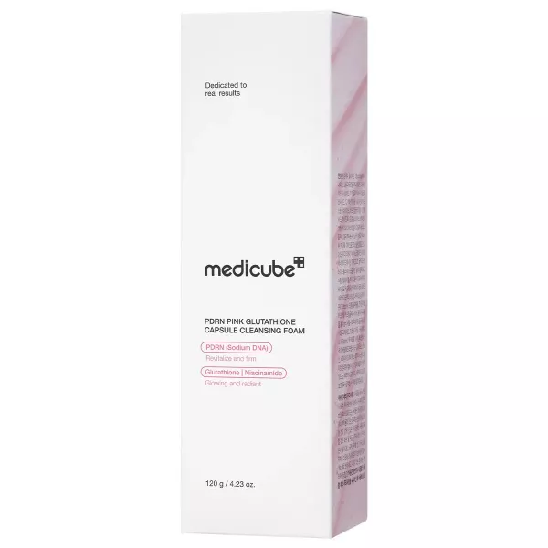 Medicube PDRN Pink Glutathione Capsule Cleansing Foam ����������� ���� � ���������� ��� �������