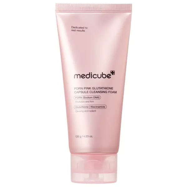 Medicube PDRN Pink Glutathione Capsule Cleansing Foam ����������� ���� � ���������� ��� �������