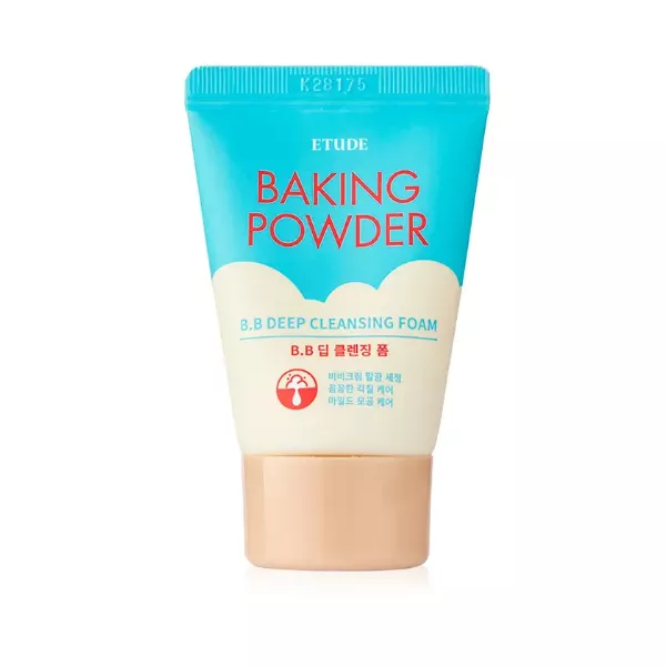 ������ Etude House Baking Powder BB Deep Cleansing Foam ����� ��� �������� ������� � ������ BB-�����
