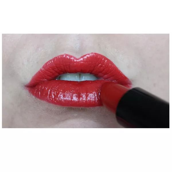 Shiseido Perfect Rouge ���������� ����� ������