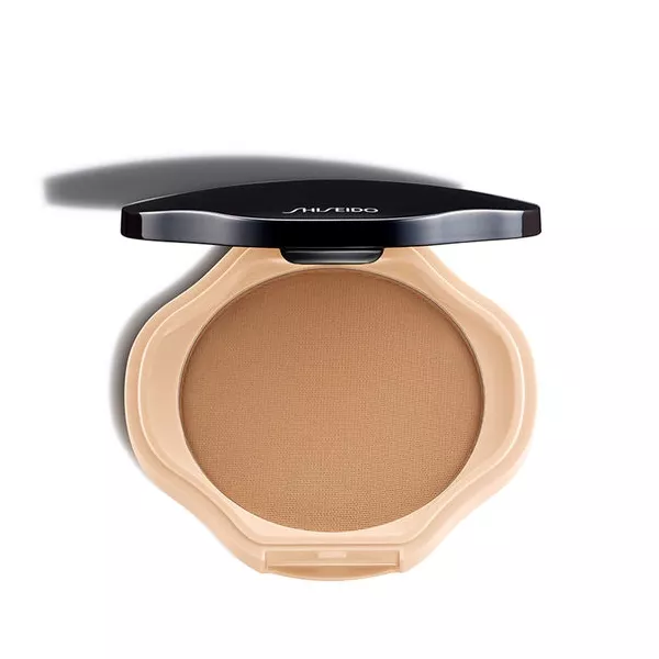 Shiseido Sheer and Perfect Compact ��������� ����� ��� ������� � ������������ ���������