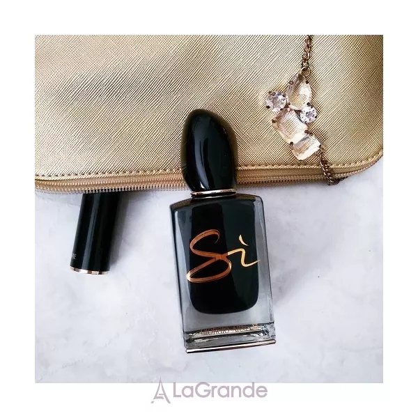 Armani Si Intense Night Light Limited Edition ��������������� ����