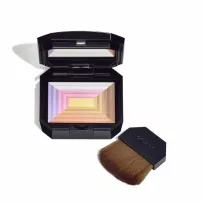 Shiseido 7 Lights Powder Illuminator ���������� ����� � �������� ������ "7 ������"