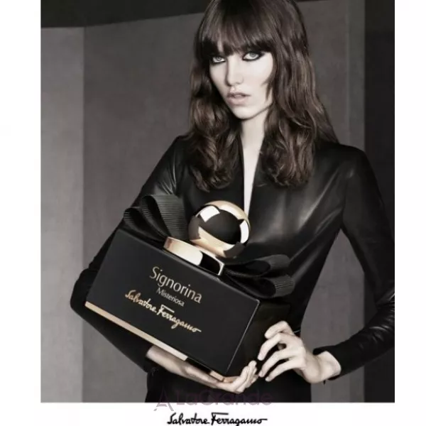 Salvatore Ferragamo Signorina Misteriosa ����� (��������������� ���� 100 �� + ������ ��� ���� 50 �� + ����������)