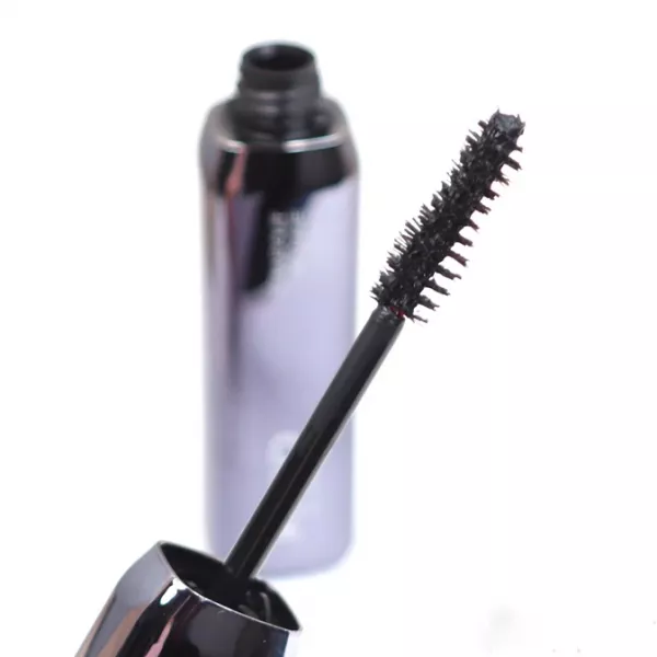 KIKO Standout Volume Waterproof Mascara ����������� ���� ��� ������ ������
