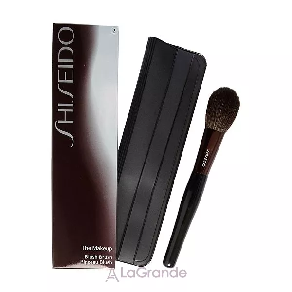 Shiseido Blush Brush ������������� ����� ��� �����
