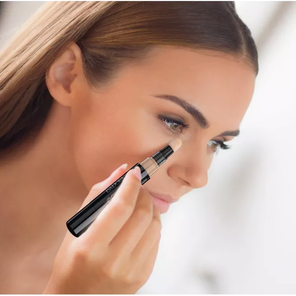 IsaDora Cover Up Long-Wear Cushion Concealer �������� ��� ����