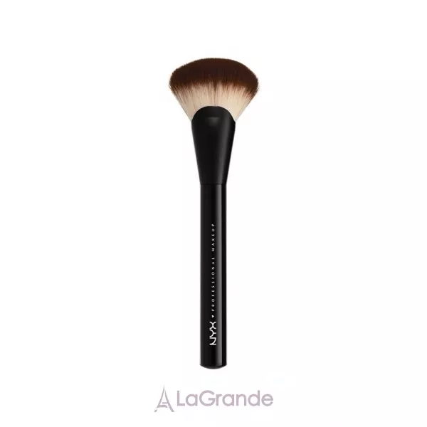 NYX Professional Makeup Pro Fan Brush ���������� ������� ��� ��������� �����