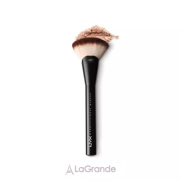 NYX Professional Makeup Pro Fan Brush ���������� ������� ��� ��������� �����