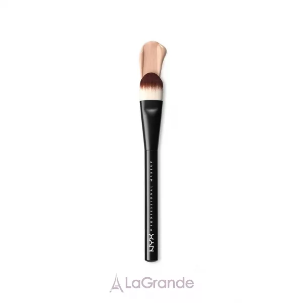 NYX Professional Makeup Pro Flat Foundation Brush ������� ��� ��������� �������� ������