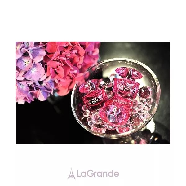 Versace Bright Crystal Absolu ����� (��������������� ���� 90 �� + ��������� 10 �� + ����������)
