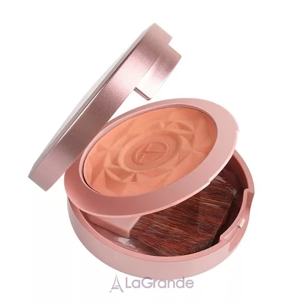 O.TWO.O Powder Blush ���'��� ��� �������