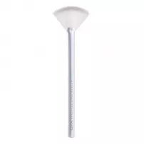 NYX Professional Makeup Holographic Halo Micro Highlighting Brush ����� ��� ����������