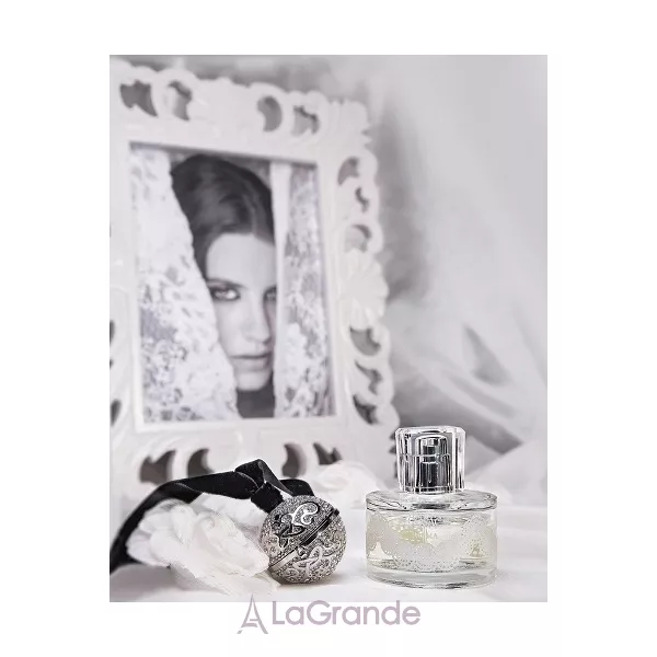 Simone cosac profumi Trama ���� (������ �� ���������)