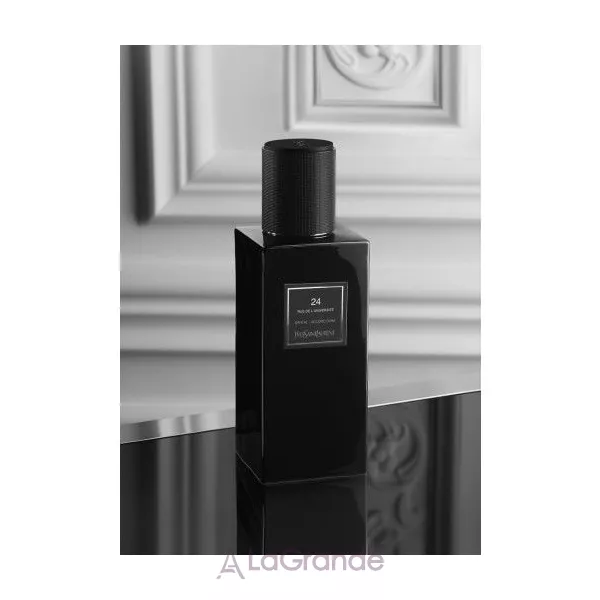 Yves Saint Laurent 24 Rue de L'Universite ��������������� ����