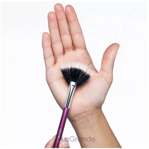 Artdeco Fan Brush ������ ������ �����