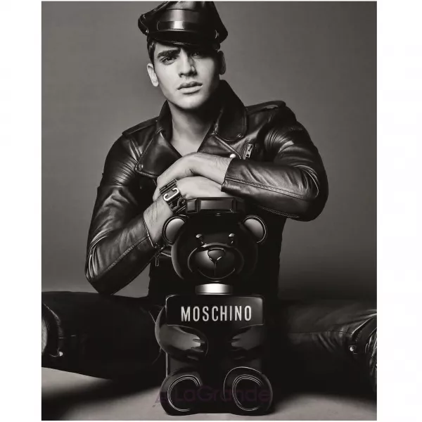 Moschino Toy Boy ��������������� ����
