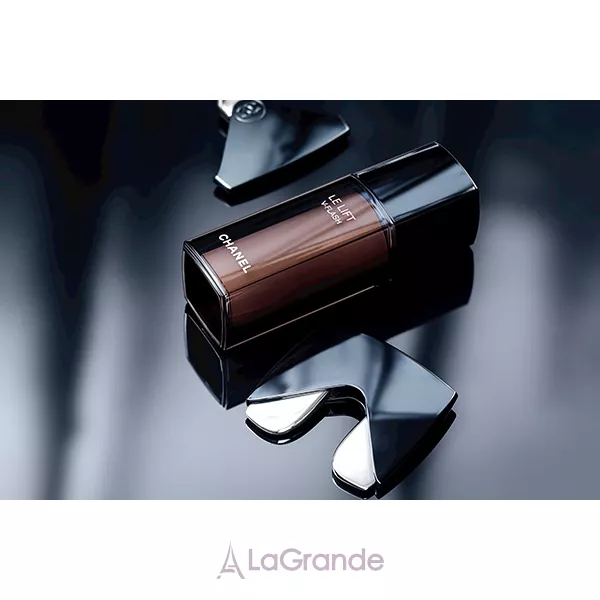 Chanel Le Lift V-Flash �������� �� ����� �� ����� ���� � ������������� ��������