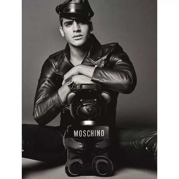 Moschino Toy Boy ���� (����������� ���� 5 �� + ������� ��� ��� 25 �� + ������� ���� ������ 25 ��)