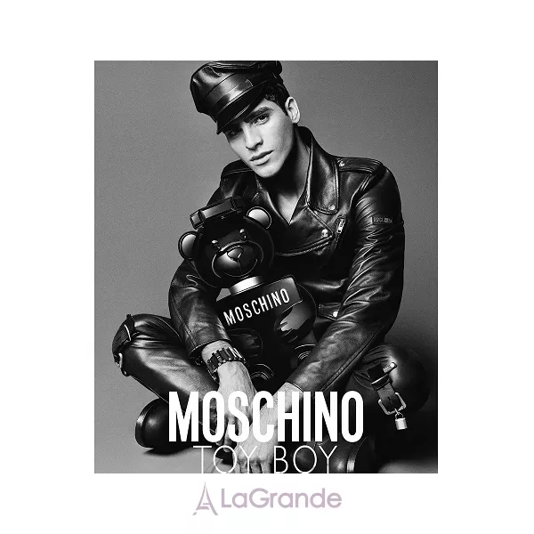 Moschino Toy Boy ���� (����������� ���� 5 �� + ������� ��� ��� 25 �� + ������� ���� ������ 25 ��)
