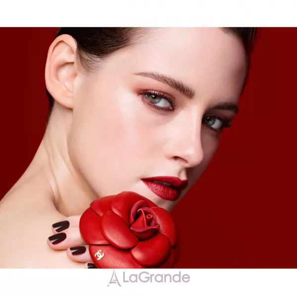 Chanel Rouge Allure Velvet Camelia ������ ��� ���
