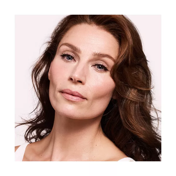 Charlotte Tilbury Wonder Glow Instant Soft-Focus Beauty Flash ������� ��� ���� (������ ��� �������)