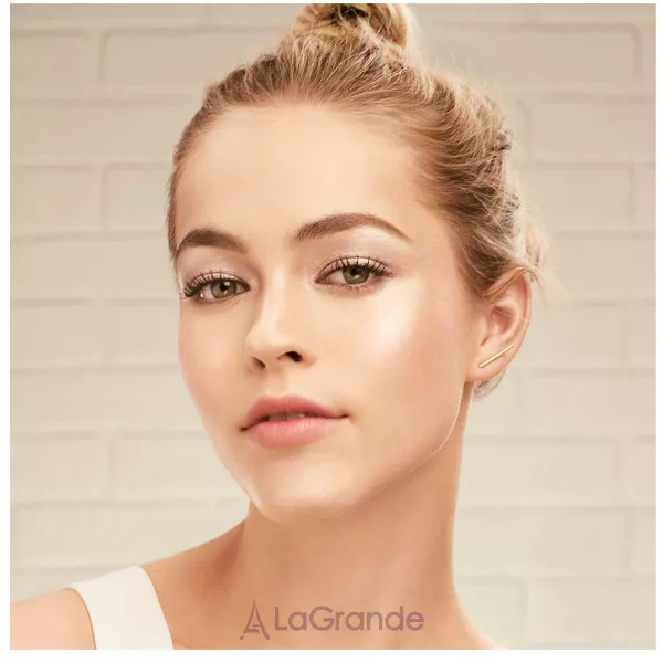 Maybelline Facestudio Master Strobing Stick ��������� � �����