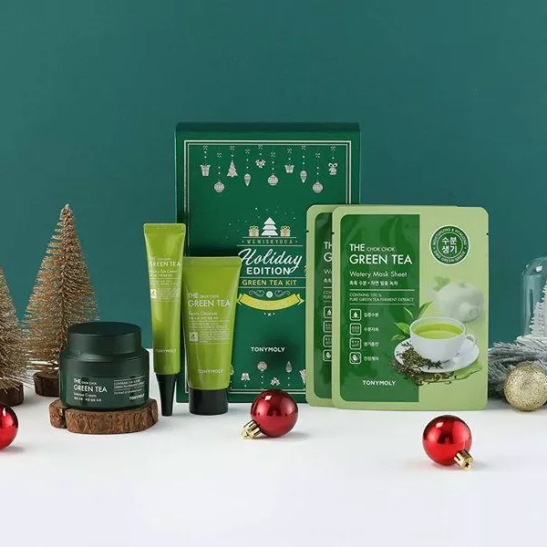 Tony Moly   The Chok Chok Holiday Green Tea Kit ���� ��� ������� (f/cr/60ml + e/cr/30ml + f/fo/50ml + 2xf/m/20g)