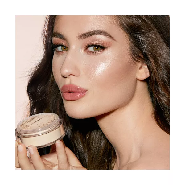 Charlotte Tilbury Charlotte's Genius Under Eye & Face Magic Setting Powder ����������� ����������� �����