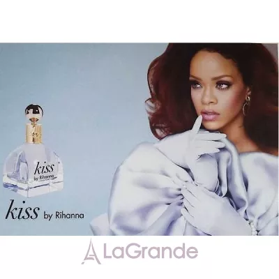 Rihanna Kiss  