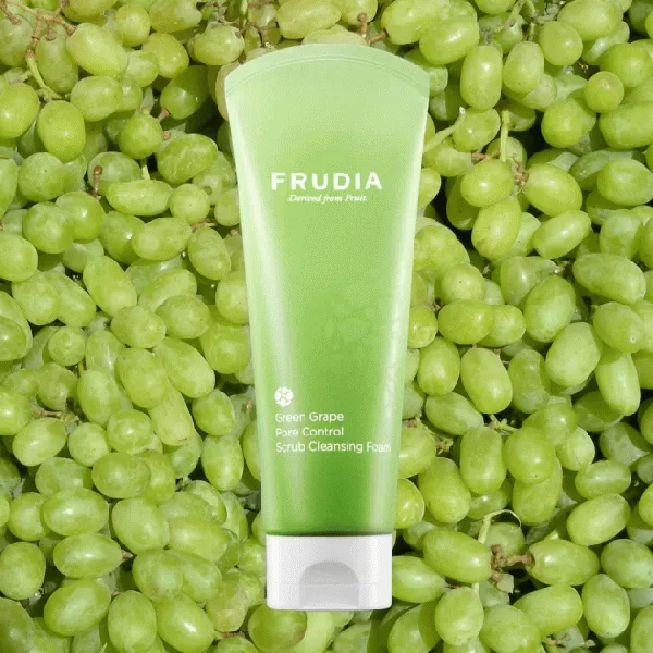 Frudia Green Grape Pore Control Scrub Cleansing Foam ���������������� �����-����� ��� �������� � ����������