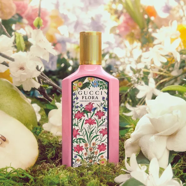 Gucci Flora by Gucci Gorgeous Gardenia Eau de Parfum ����������� ����