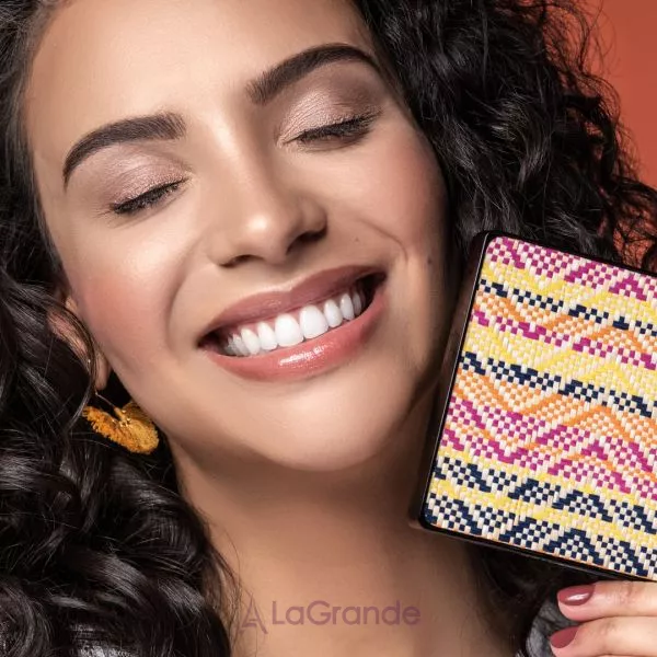 Artdeco All Seasons Bronzing Powder ���������� ������� ��� ������������� ������