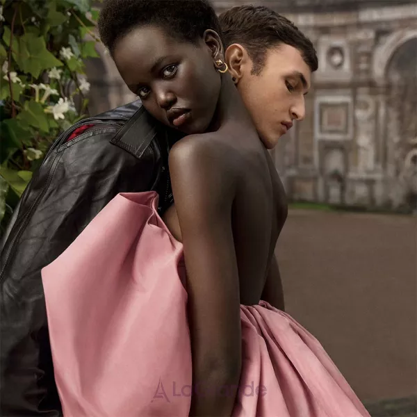 Valentino Uomo Born in Roma �������� ����