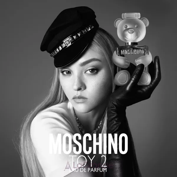 Moschino Toy 2 ����� (��������������� ���� 100 �� + ��������������� ���� 10 �� + ������ ��� ���� 200 ��)