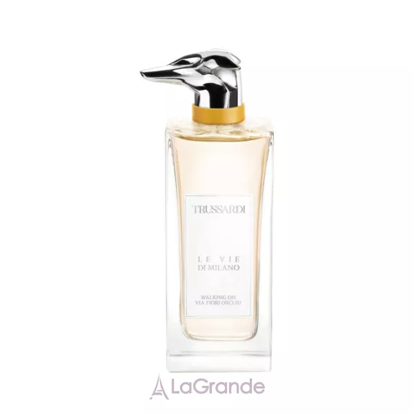 Trussardi Le Vie Di Milano Walking On Via Fiori Oscuri ��������������� ����