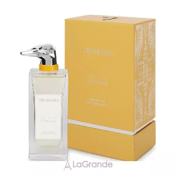 Trussardi Le Vie Di Milano Walking On Via Fiori Oscuri ��������������� ����