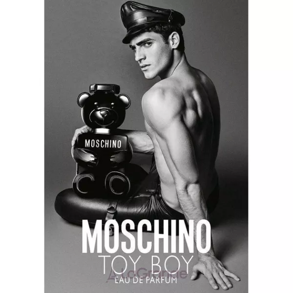 Moschino Toy Boy ����� (��������������� ���� 100 �� + ��������������� ���� 10 �� + ���� ��� ���� 100 �� + ������� ����� ������ 100 ��)