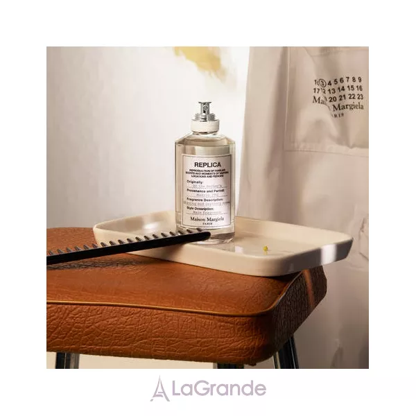 Maison Martin Margiela Replica At the Barber's ��������� ����
