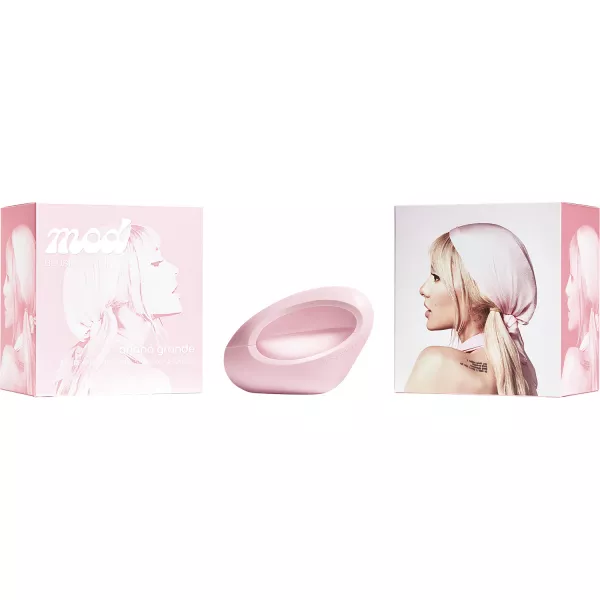 Ariana Grande Mod Blush ��������������� ����