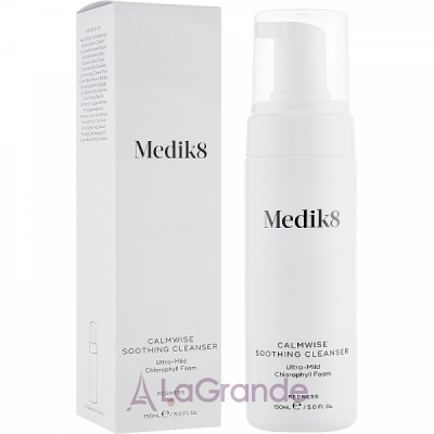 Medik8 Calmwise Soothing Cleanser     