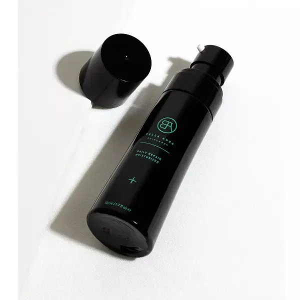 Bella Aura Daily Repair Moisturizer ������� ����������������� ����������� ����