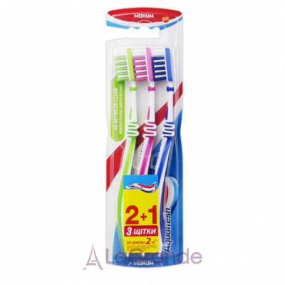 Aquafresh In-between Clean Medium     