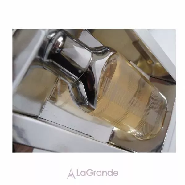 Burberry The Beat for Woman ���� (�������� ���� 75 �� + ������� ��� ��� 150 �� + ����������)