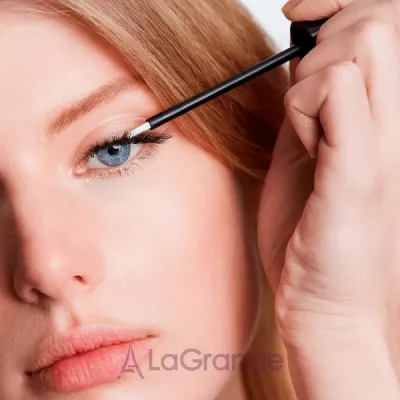 M2 Beaute Eyelash Awakening Serum    