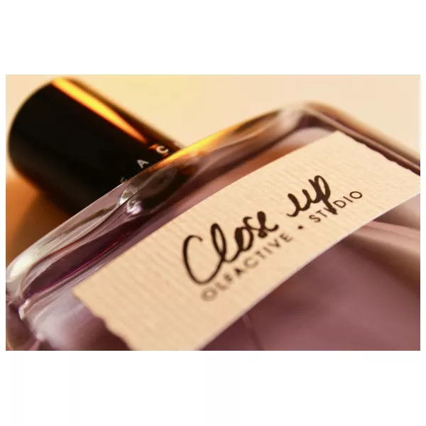 Olfactive Studio Close Up ��������������� ����