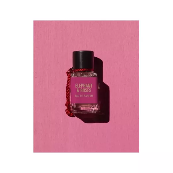 Maria Candida Gentile Elephant & Roses ��������������� ����